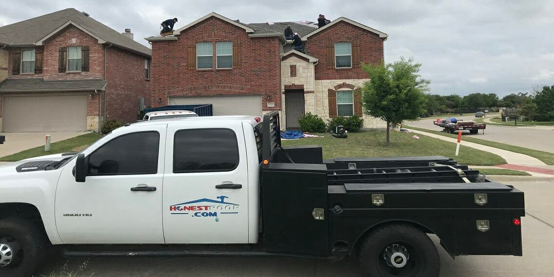 GENERAL CONTRACTOR VS ROOFING SPECIALIST